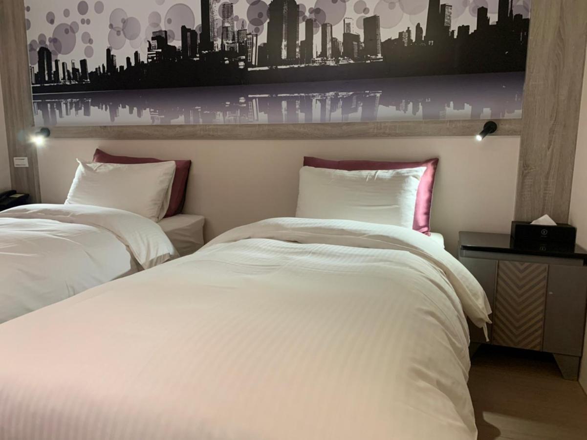Yuhao Hotel - Hsinchu Branch Екстериор снимка