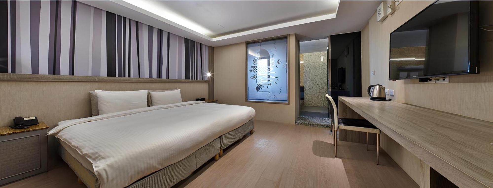 Yuhao Hotel - Hsinchu Branch Екстериор снимка