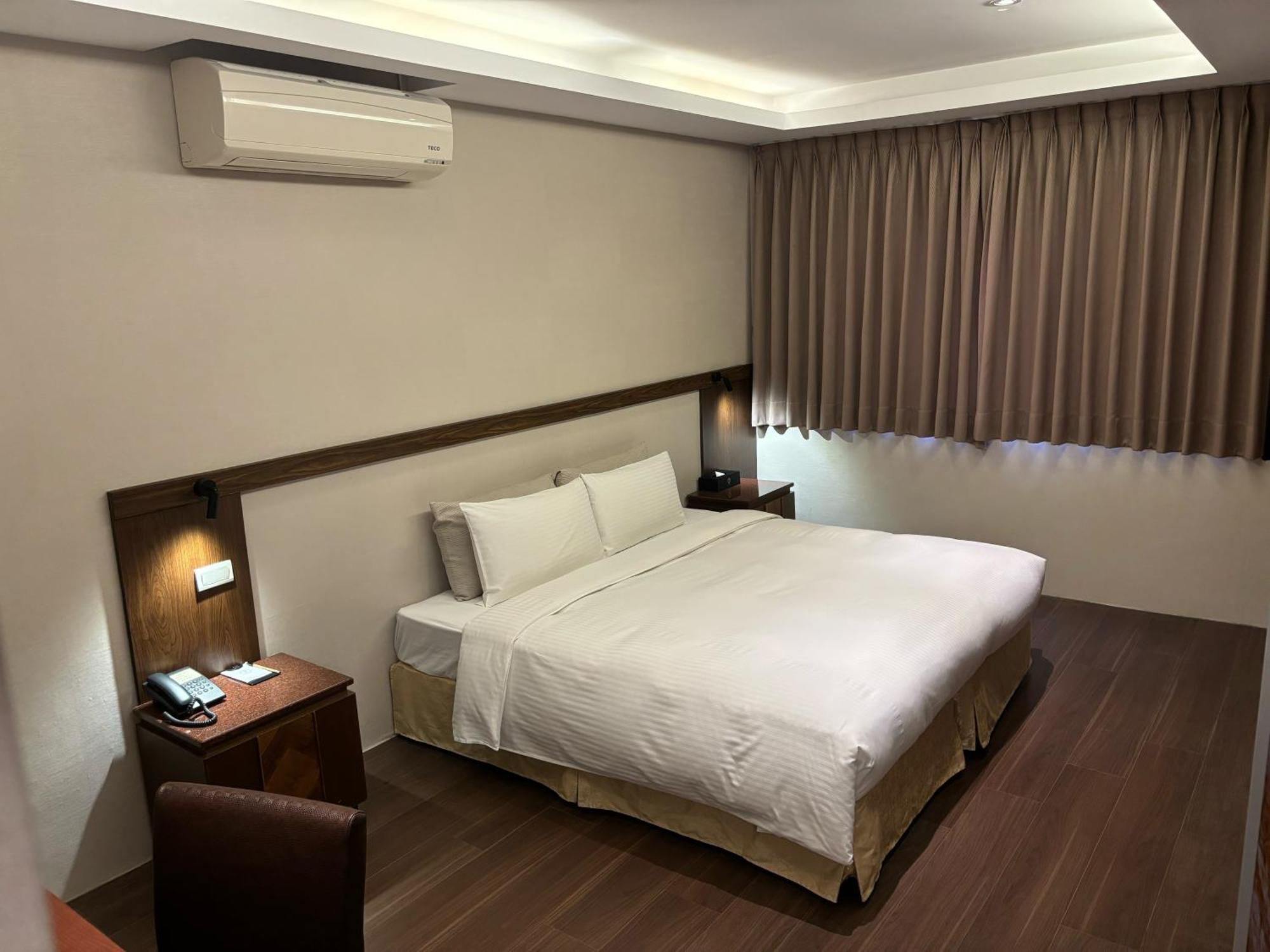 Yuhao Hotel - Hsinchu Branch Екстериор снимка