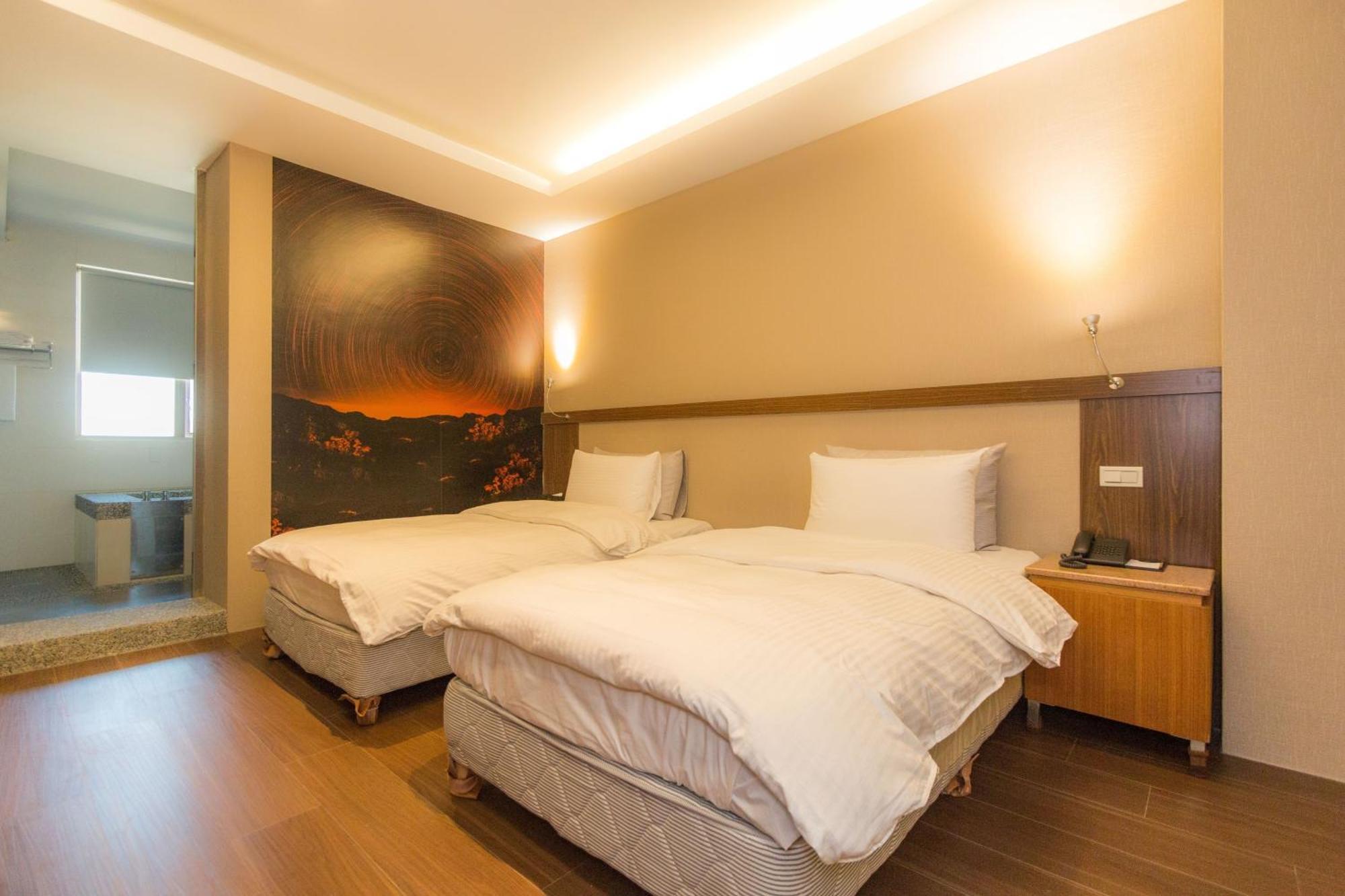 Yuhao Hotel - Hsinchu Branch Стая снимка