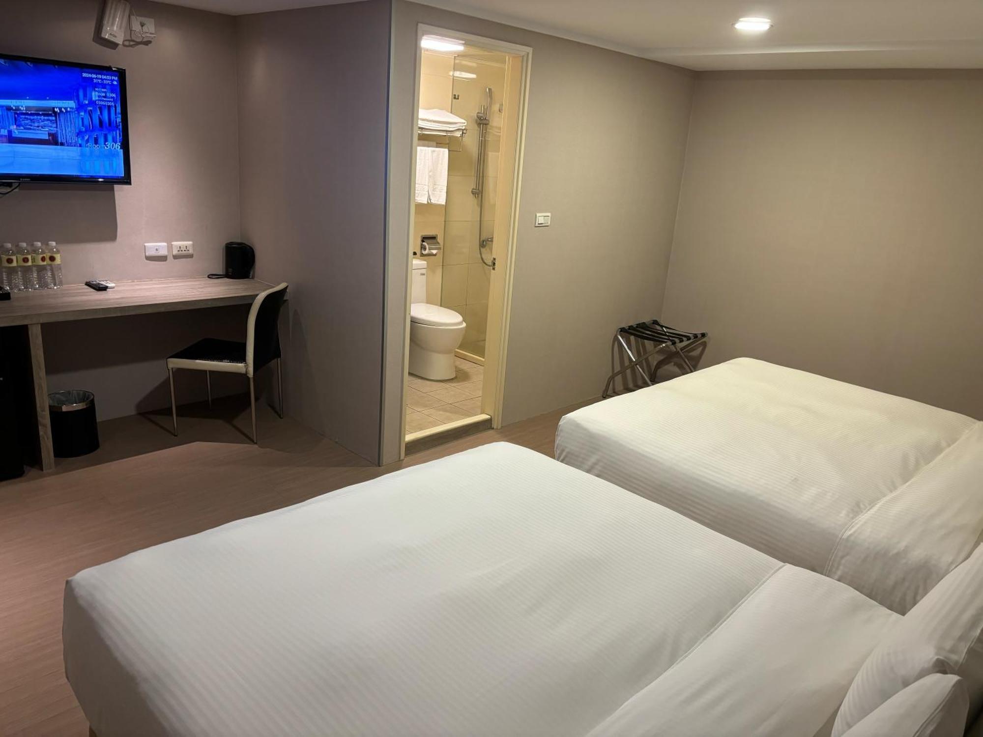 Yuhao Hotel - Hsinchu Branch Екстериор снимка
