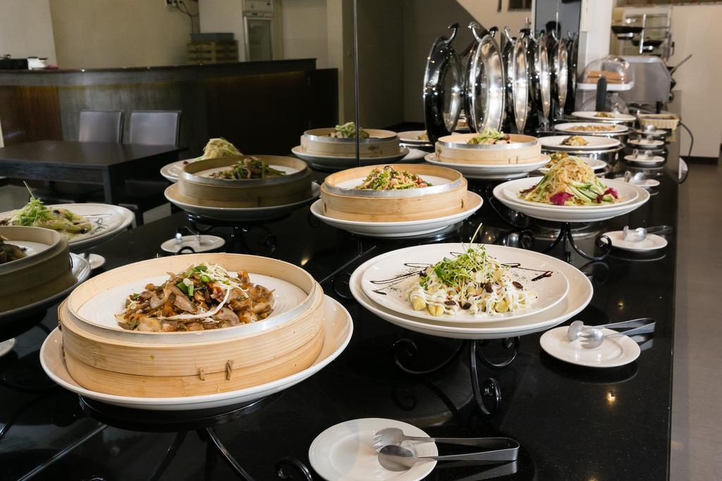 Yuhao Hotel - Hsinchu Branch Екстериор снимка