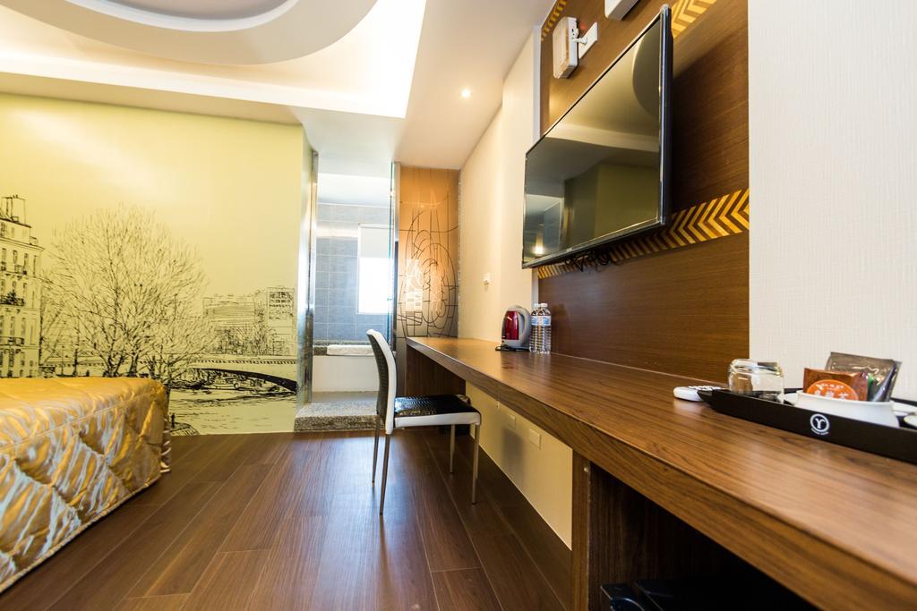 Yuhao Hotel - Hsinchu Branch Екстериор снимка