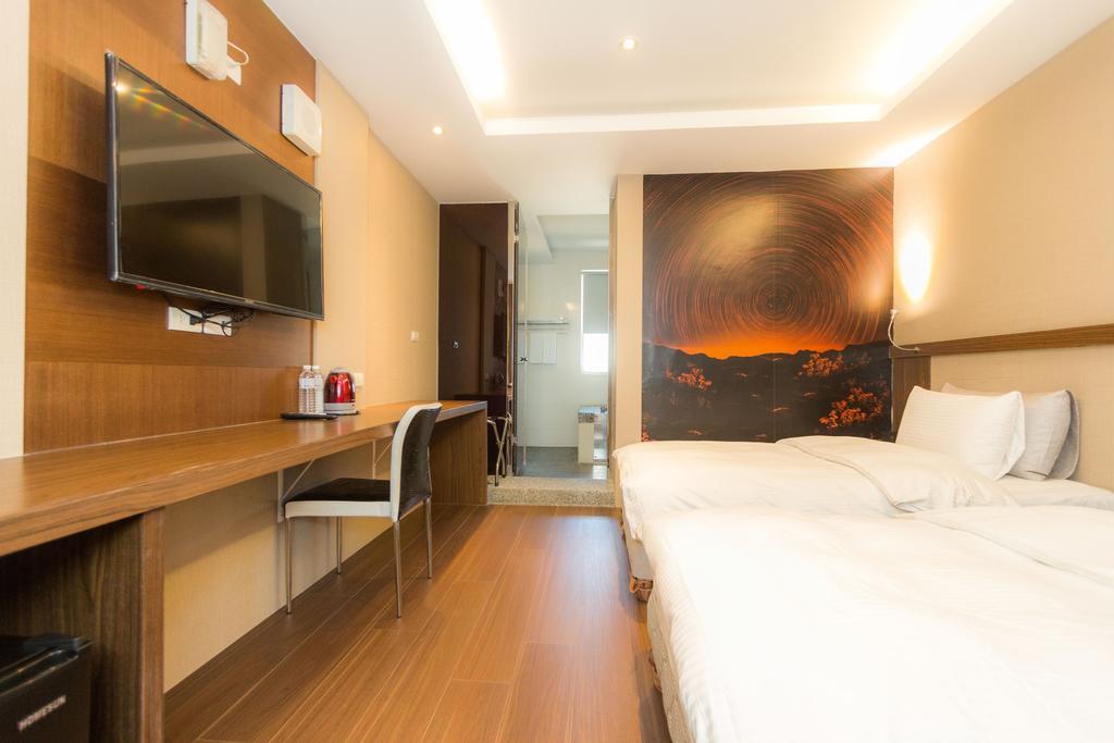 Yuhao Hotel - Hsinchu Branch Екстериор снимка