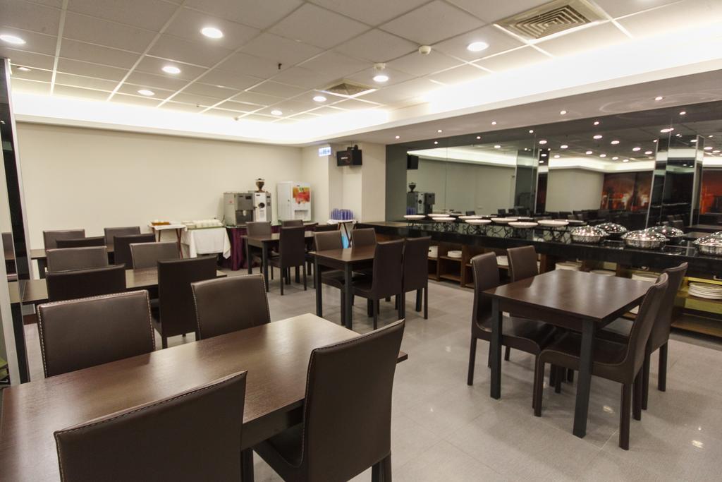 Yuhao Hotel - Hsinchu Branch Екстериор снимка