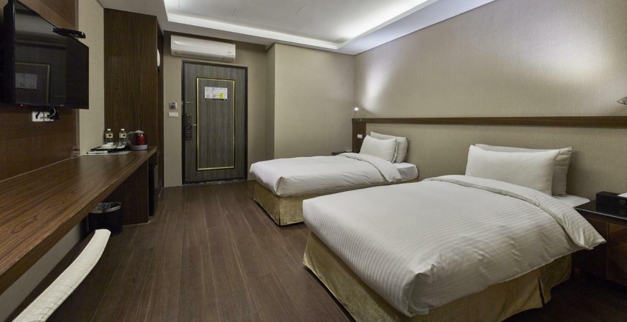 Yuhao Hotel - Hsinchu Branch Екстериор снимка
